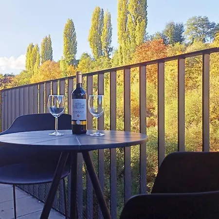 Luxury Studio With A Balcony Inspired By Nature *